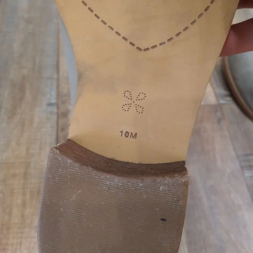 Caslon Women's Brenna Leather Water Resistant Booties - Picture 8 of 9